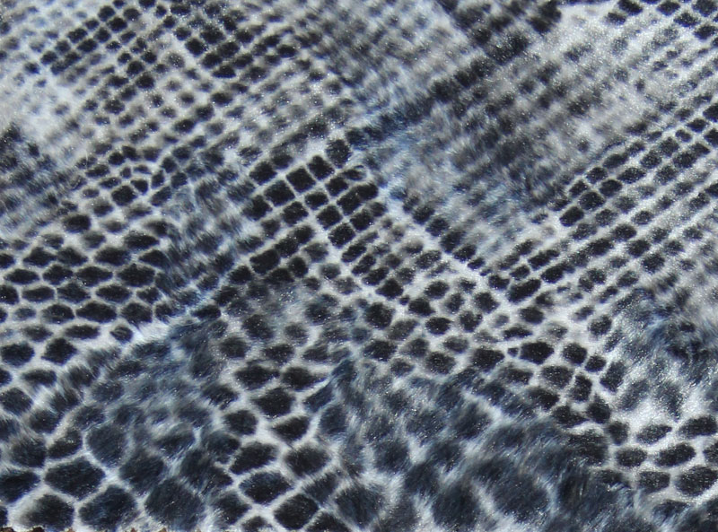 PELO CORTO ANIMAL PRINT - RUBI --- COLOR 3
