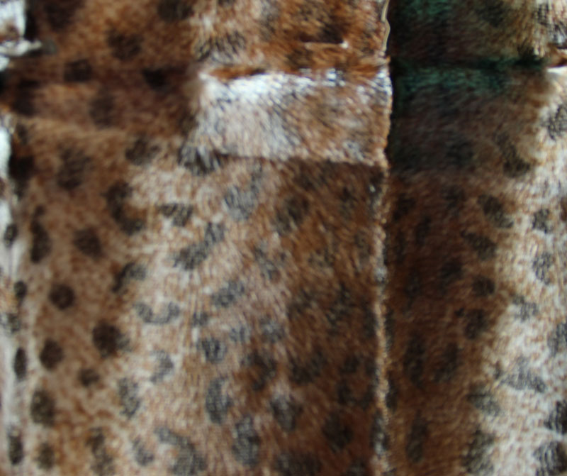 PELO_CORTO ANIMAL_PRINT VERMET