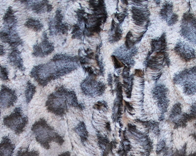 PELO CORTO ANIMAL PRINT - VOLGA --- COLOR 2
